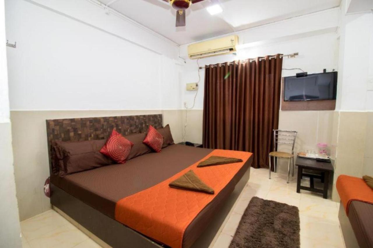 Grg Traveller Hotel Panaji Bagian luar foto